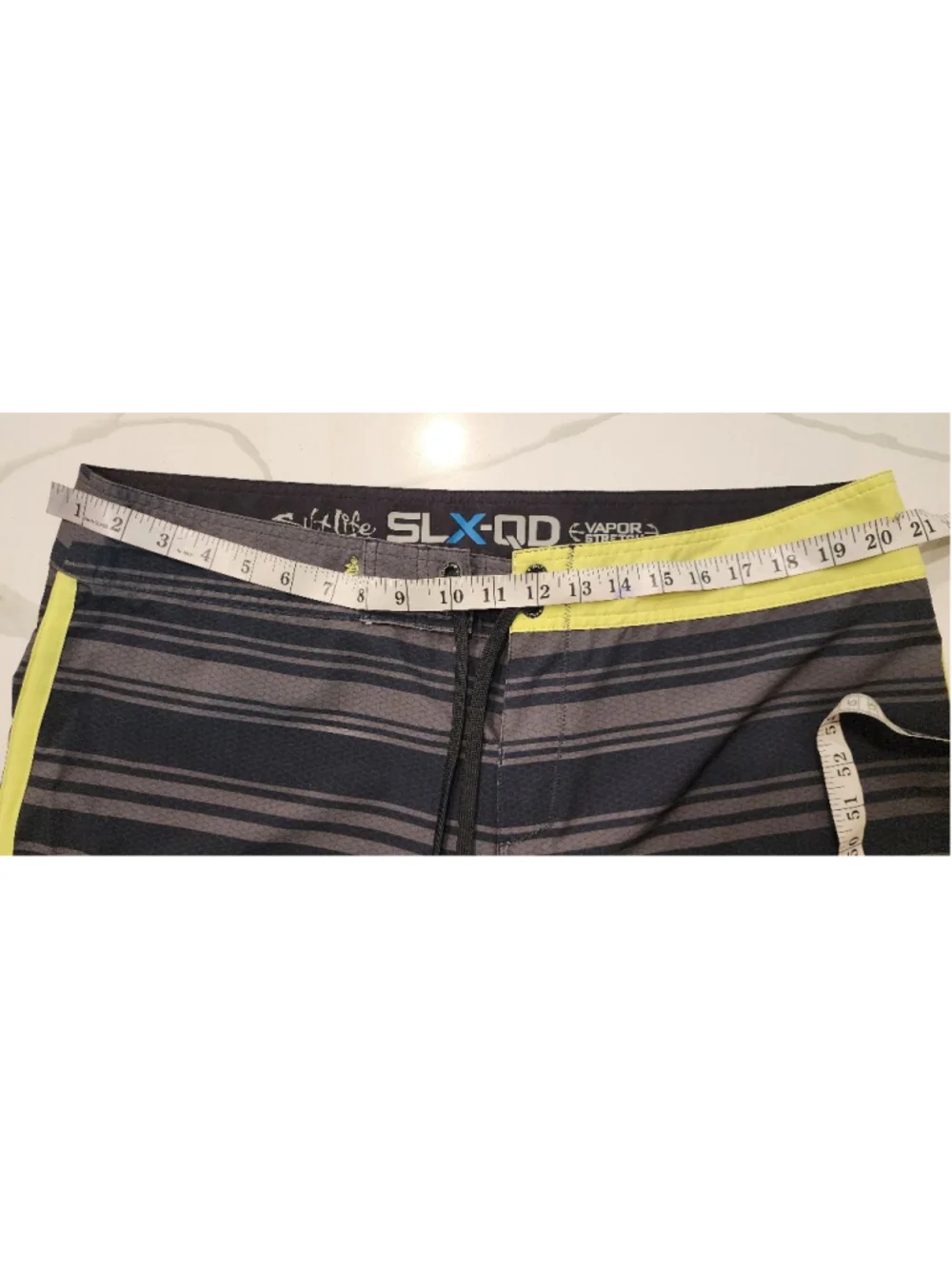 Salt Life SLX-QD Vapor Stretch Men's 38 Board Shorts Black Gray Striped Swim